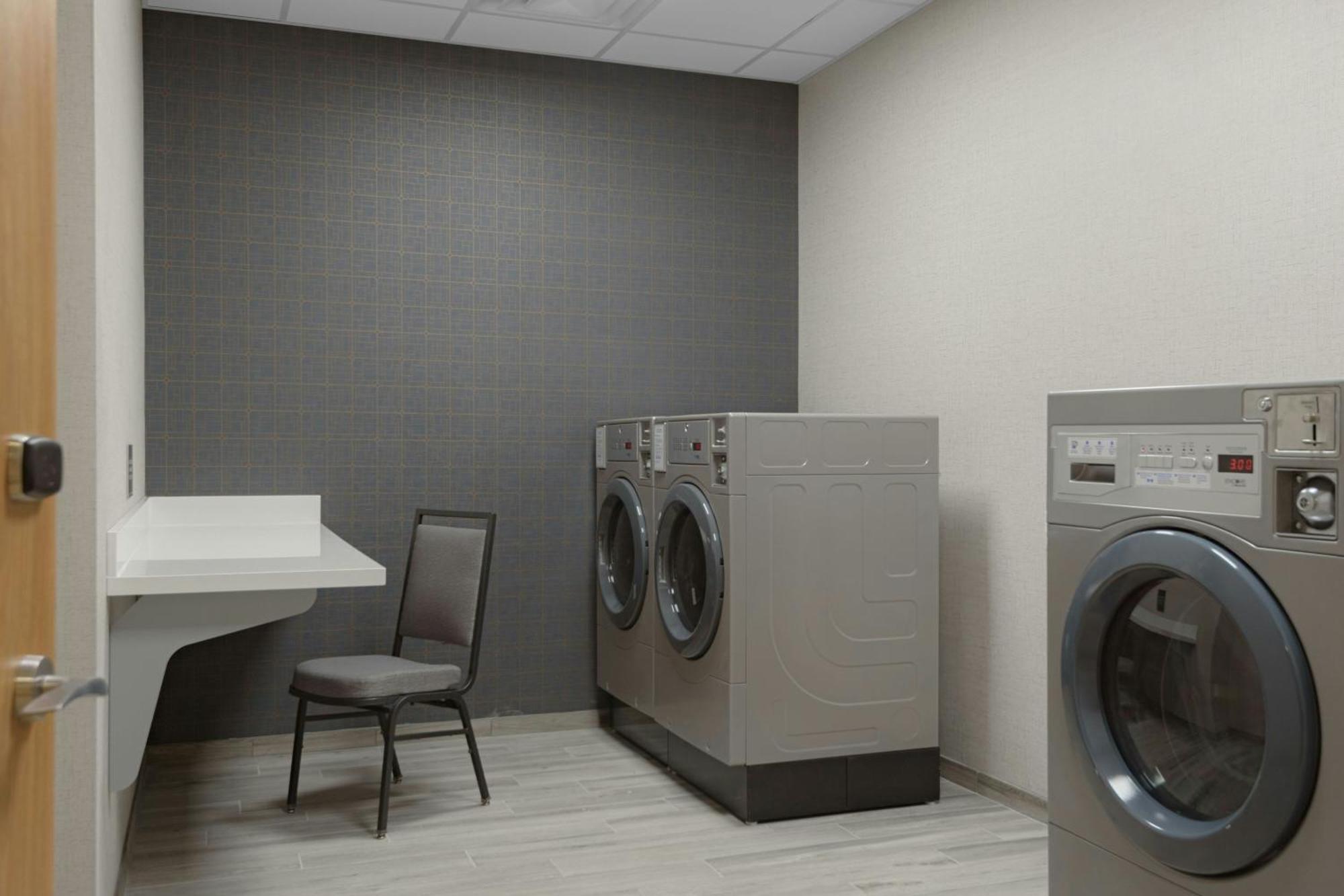 Fairfield By Marriott Inn & Suites Cincinnati Oakley Buitenkant foto