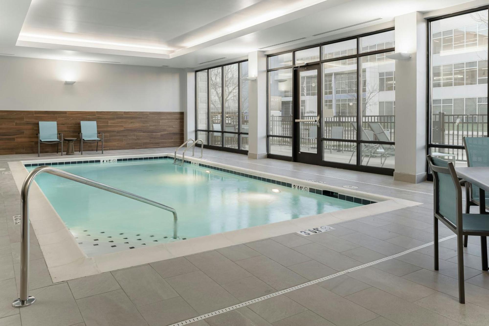 Fairfield By Marriott Inn & Suites Cincinnati Oakley Buitenkant foto
